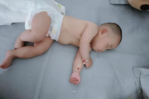 代怀生子好找吗宝宝奶量标准